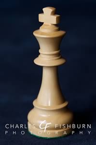 Kasparov Signature wooden chess set, white king