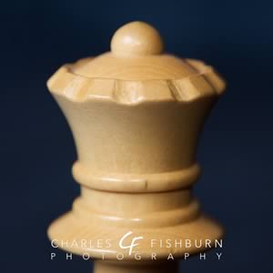 Kasparov Signature wooden chess set, white queen